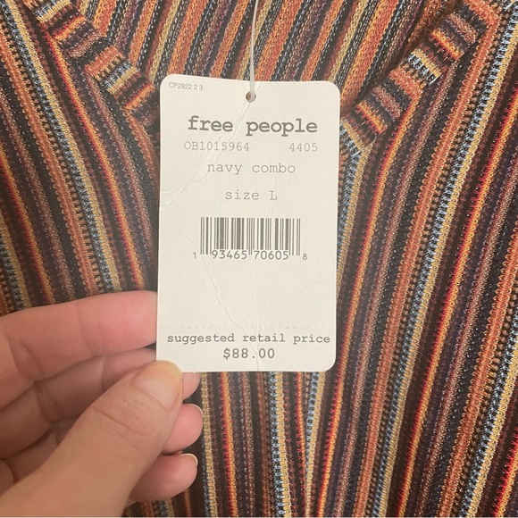 Free People Women’s (L) Autumn Nights Top - Picture 8 of 10